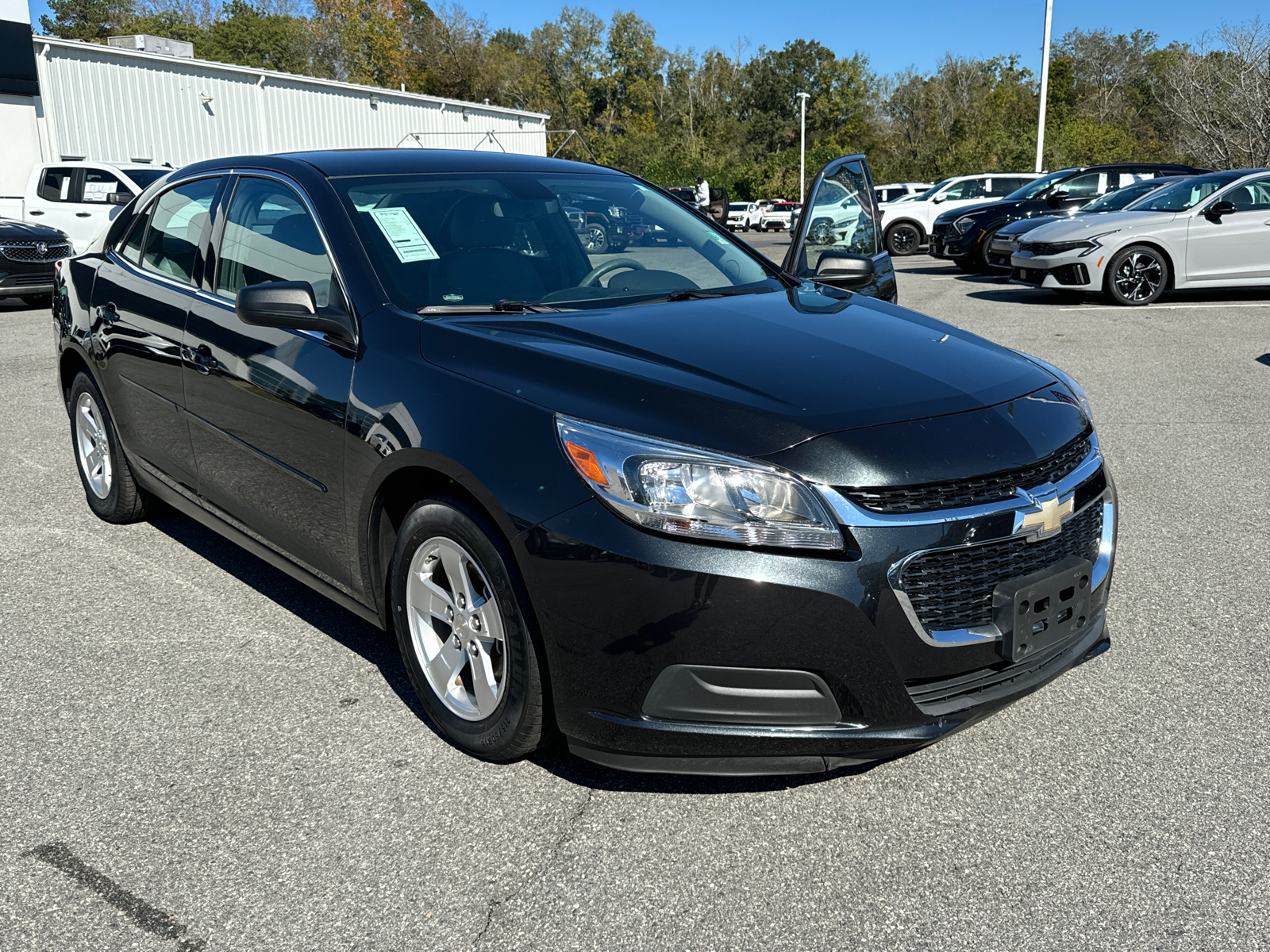 2015 Chevrolet Malibu LS 36