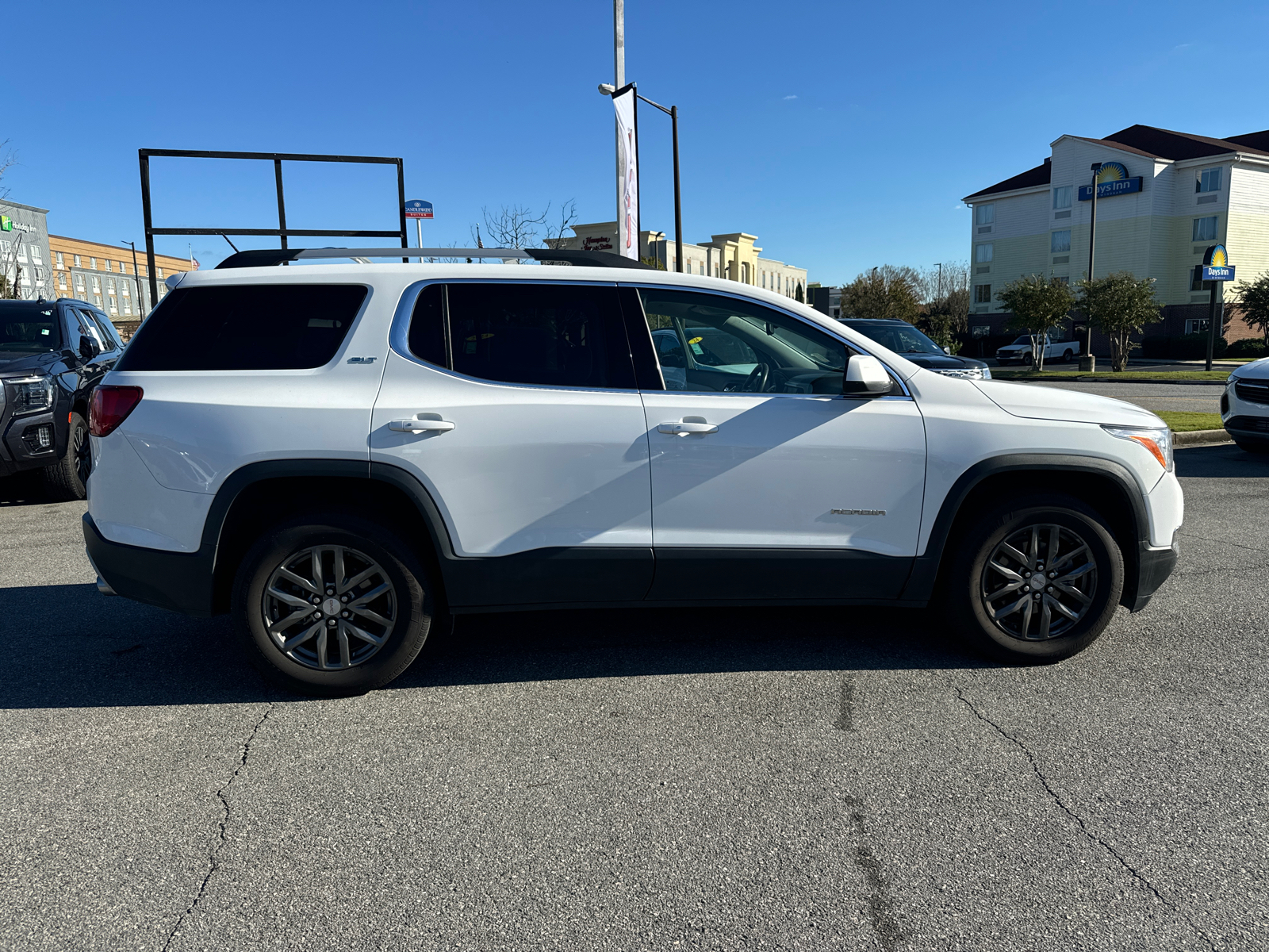 2017 GMC Acadia SLT-1 42