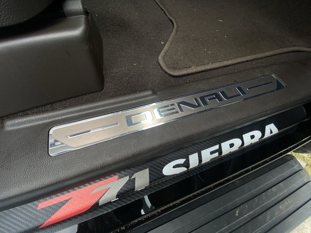 2018 GMC Sierra 1500 Denali 15