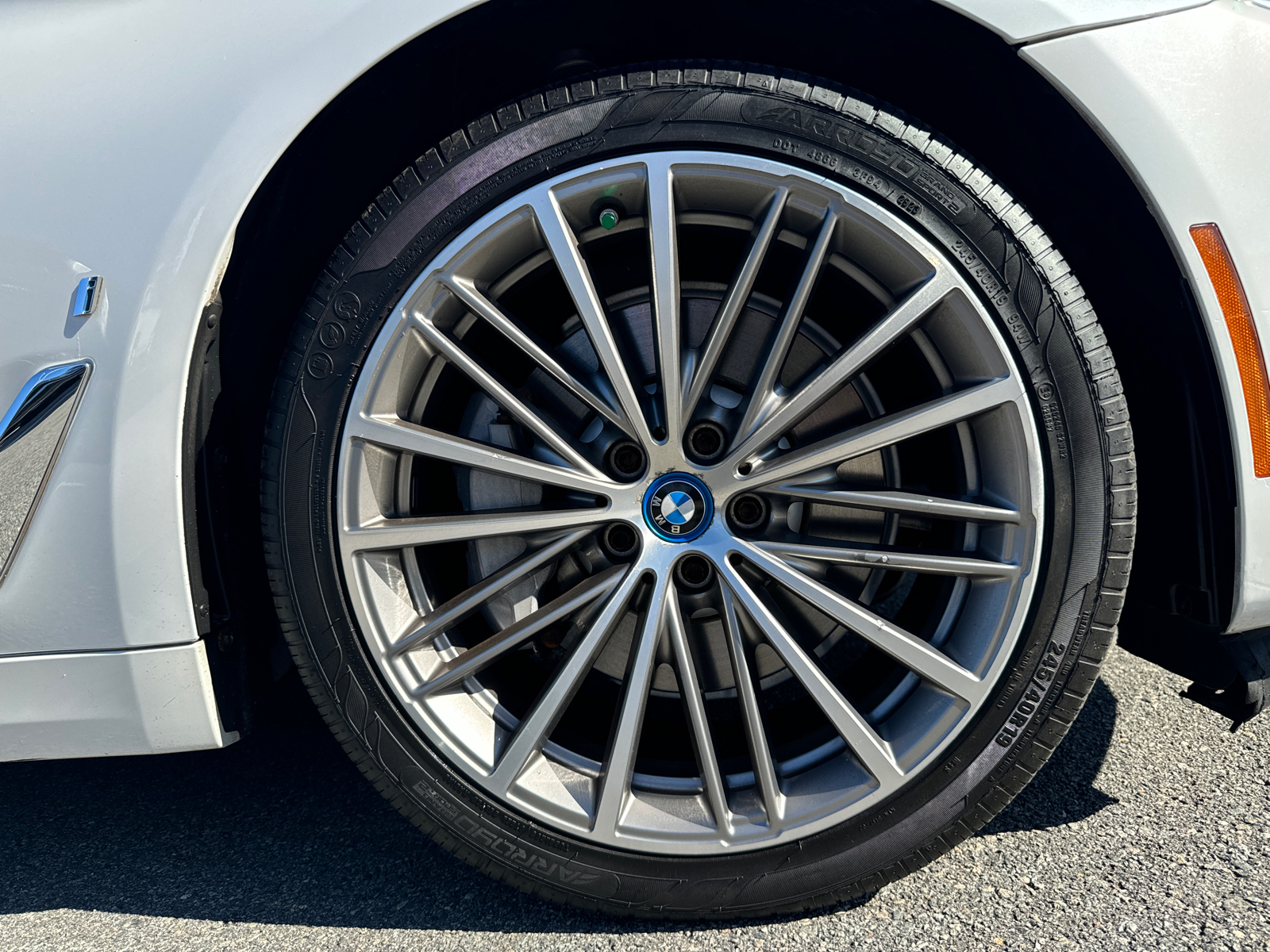 2019 BMW 5 Series 530e iPerformance 12