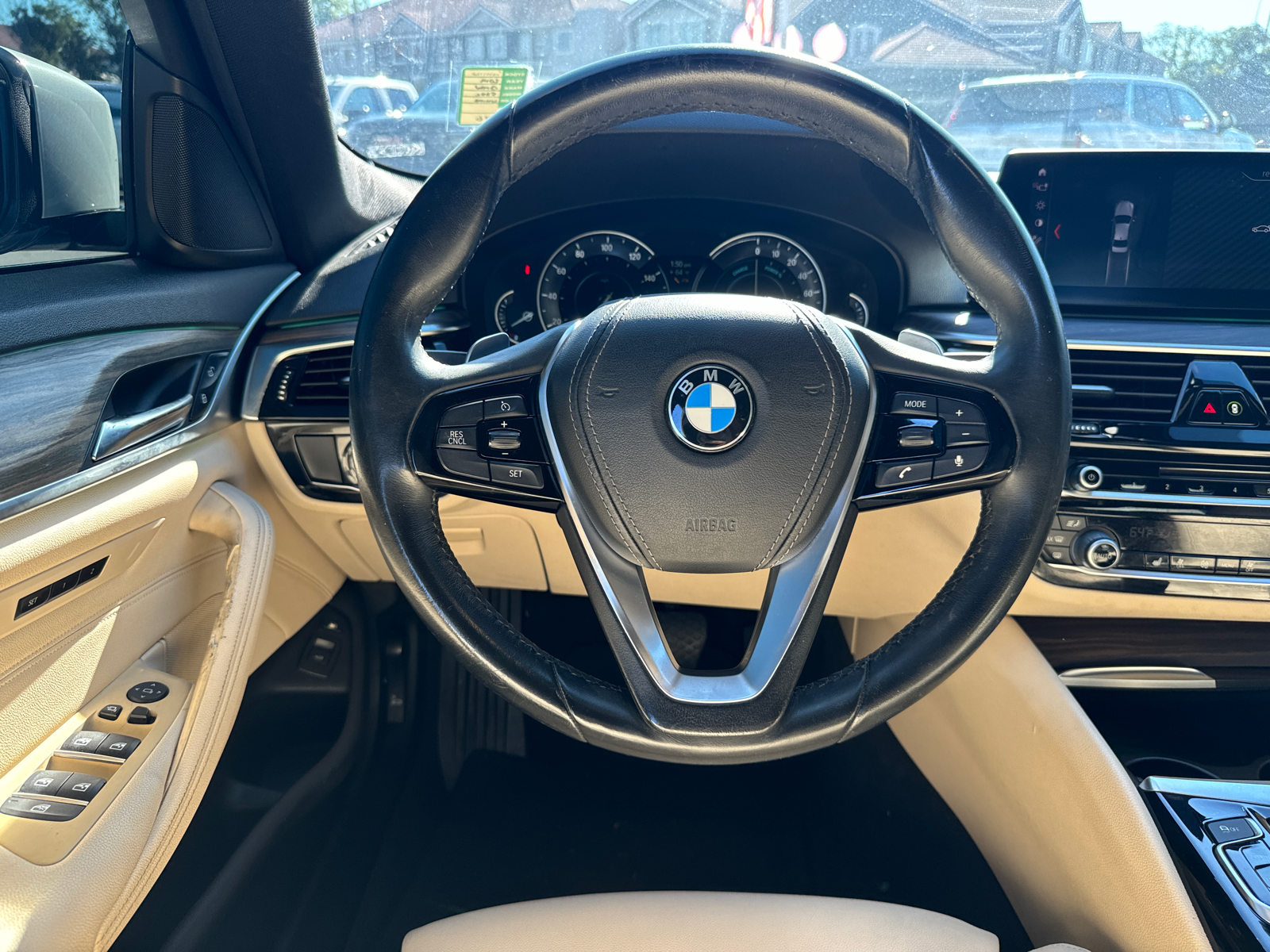 2019 BMW 5 Series 530e iPerformance 24