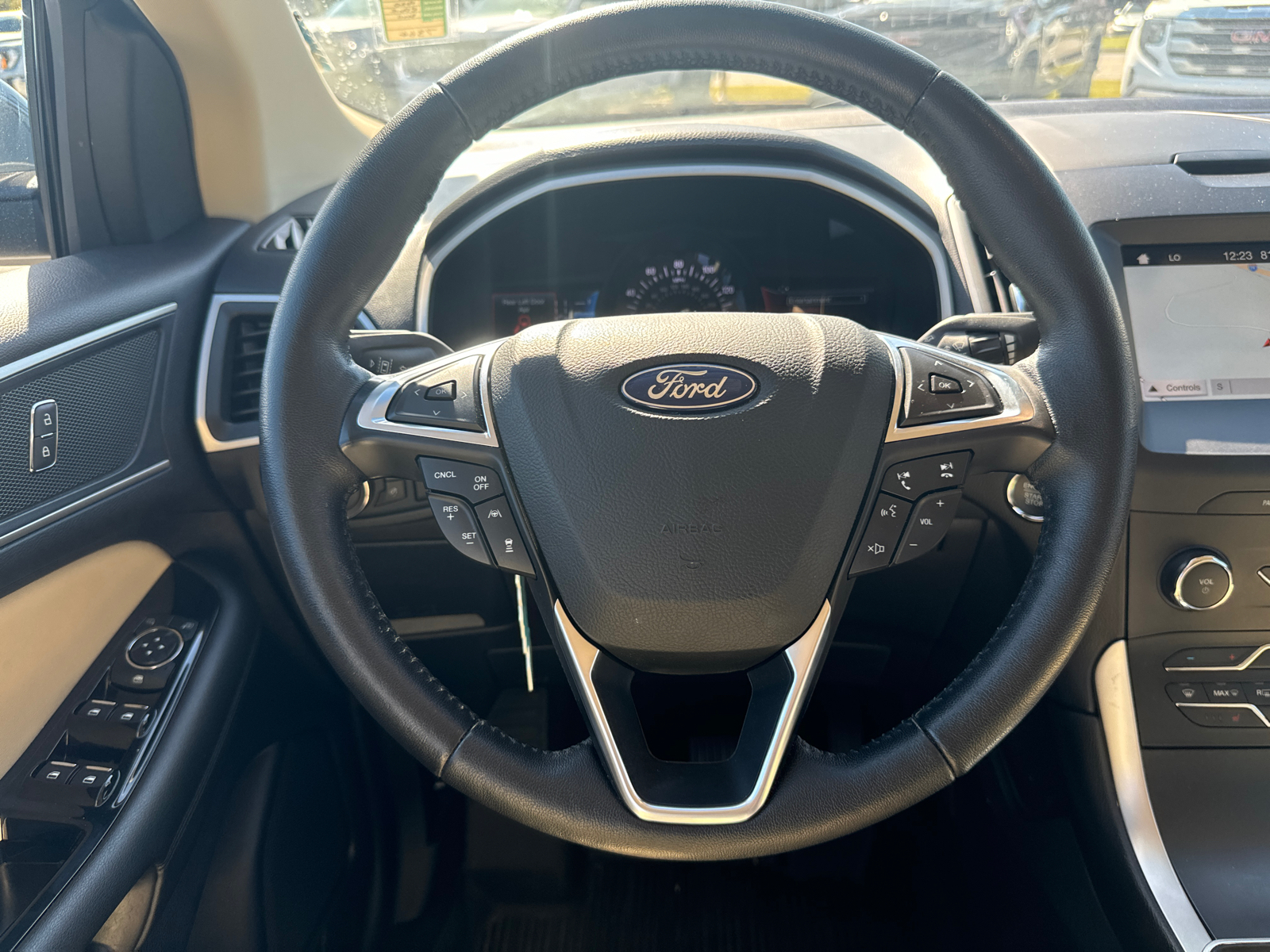 2019 Ford Edge SEL 24