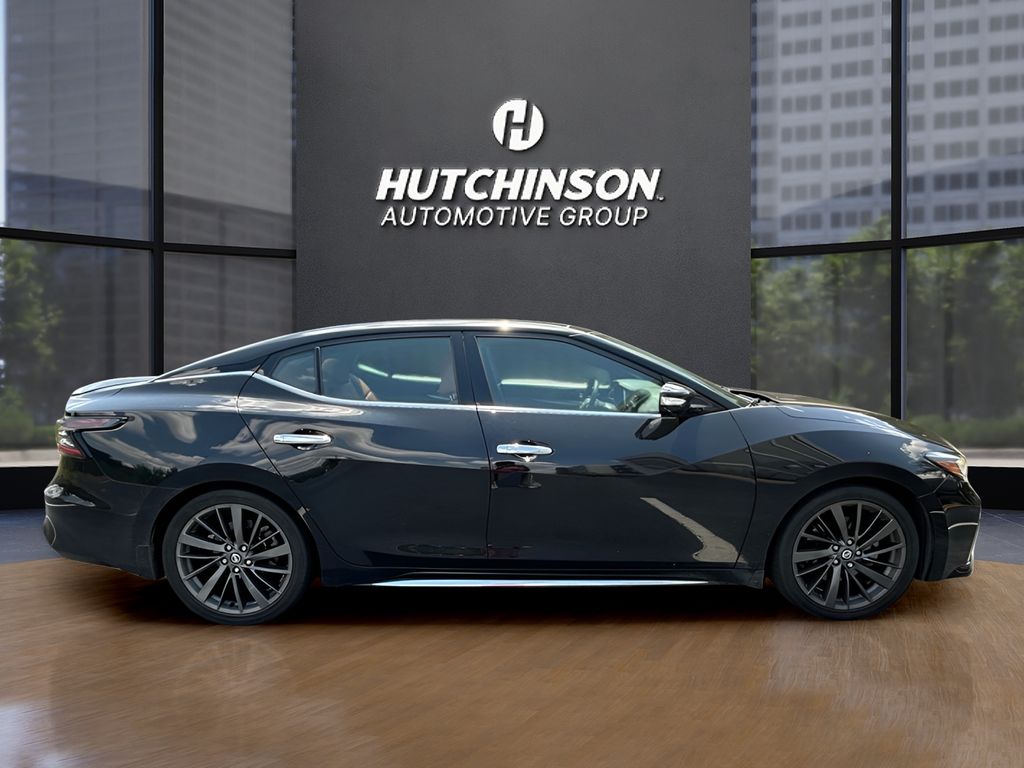 2019 Nissan Maxima Platinum 11