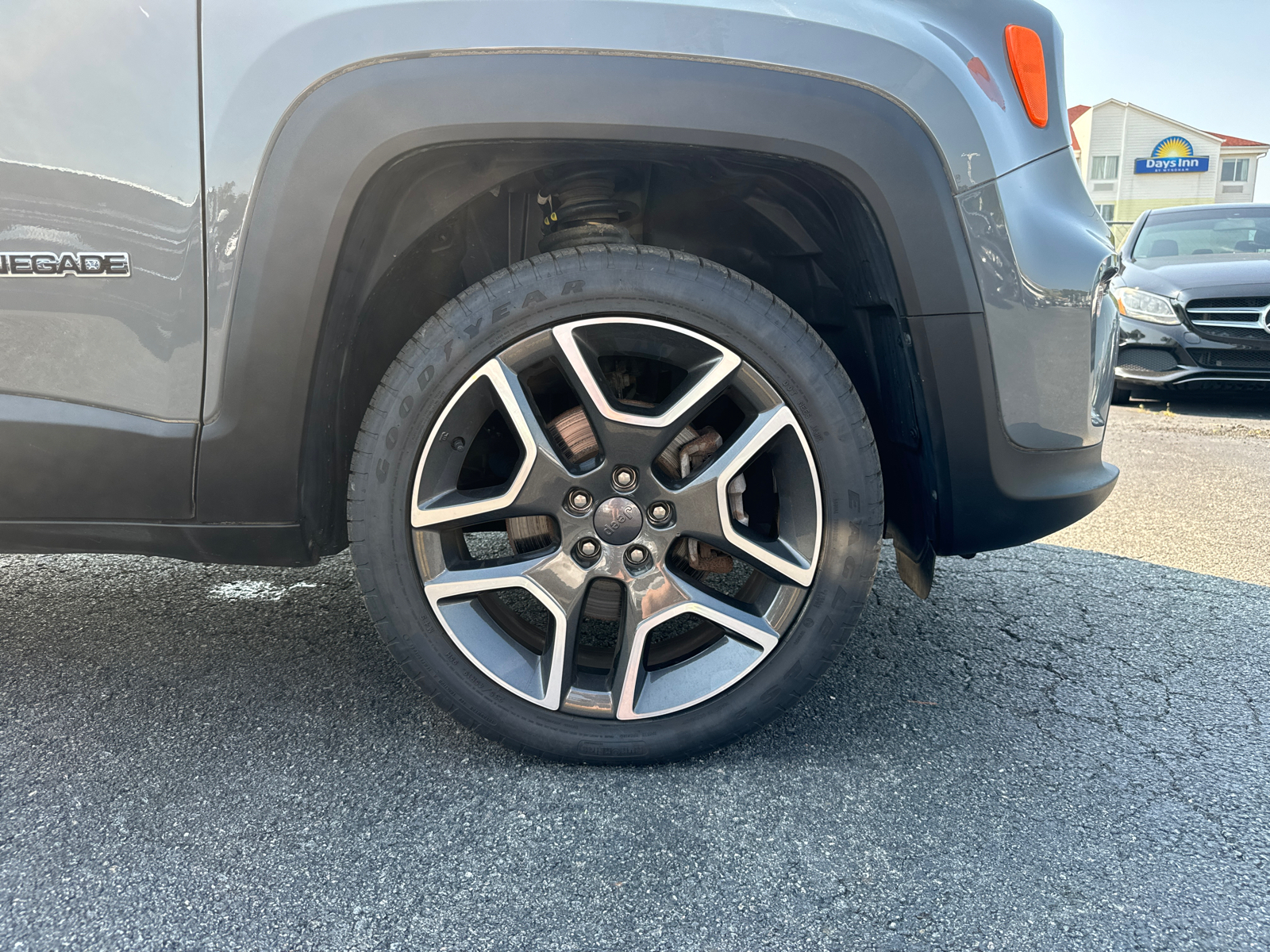 2020 Jeep Renegade Limited 12