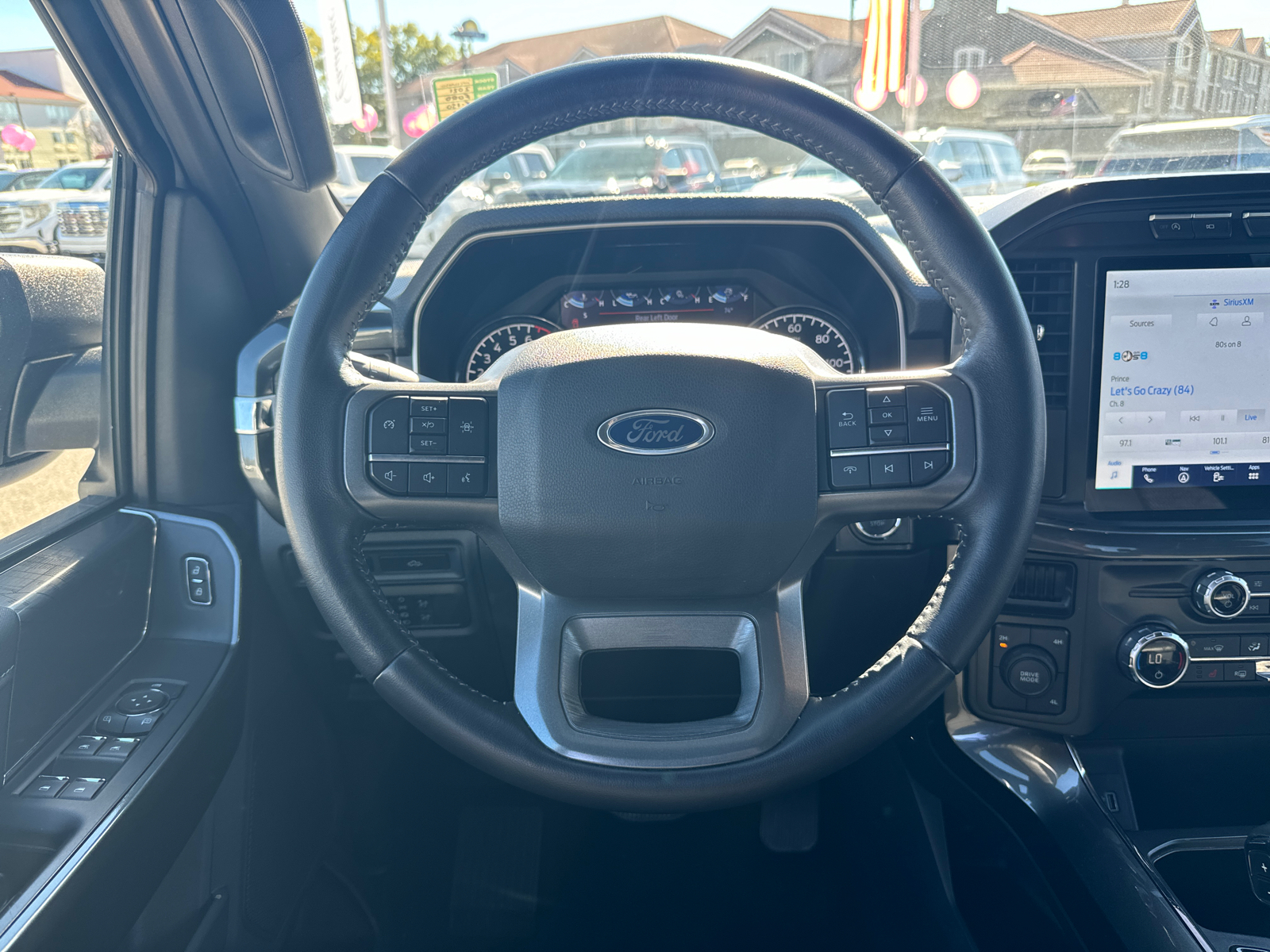 2021 Ford F-150 XLT 24