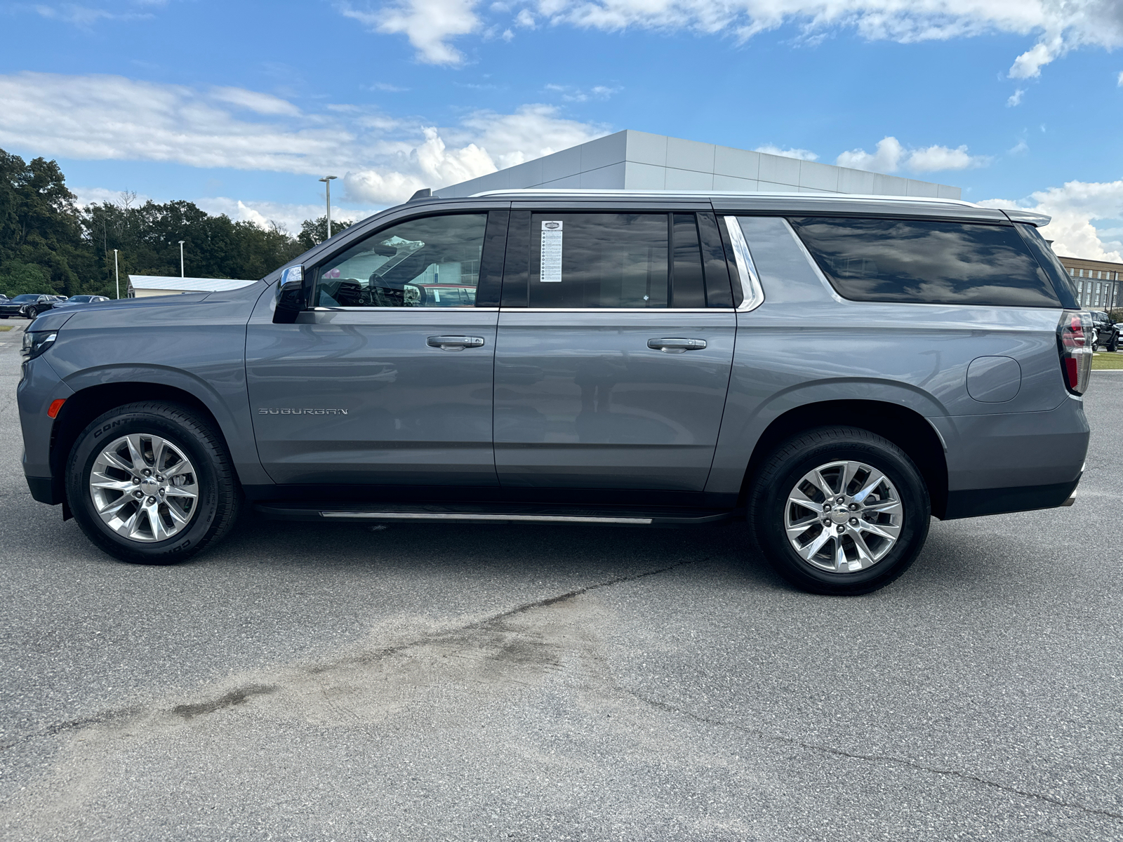 2021 Chevrolet Suburban Premier 8