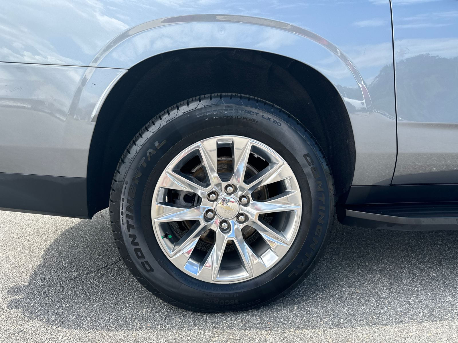 2021 Chevrolet Suburban Premier 17