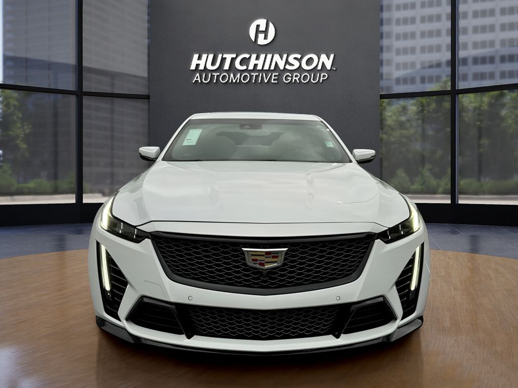 2022 Cadillac CT5 V-Series 2