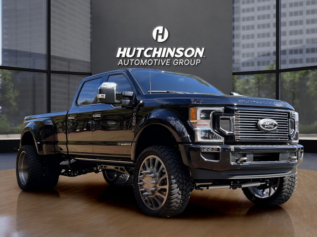 2022 Ford F-450SD Platinum 3