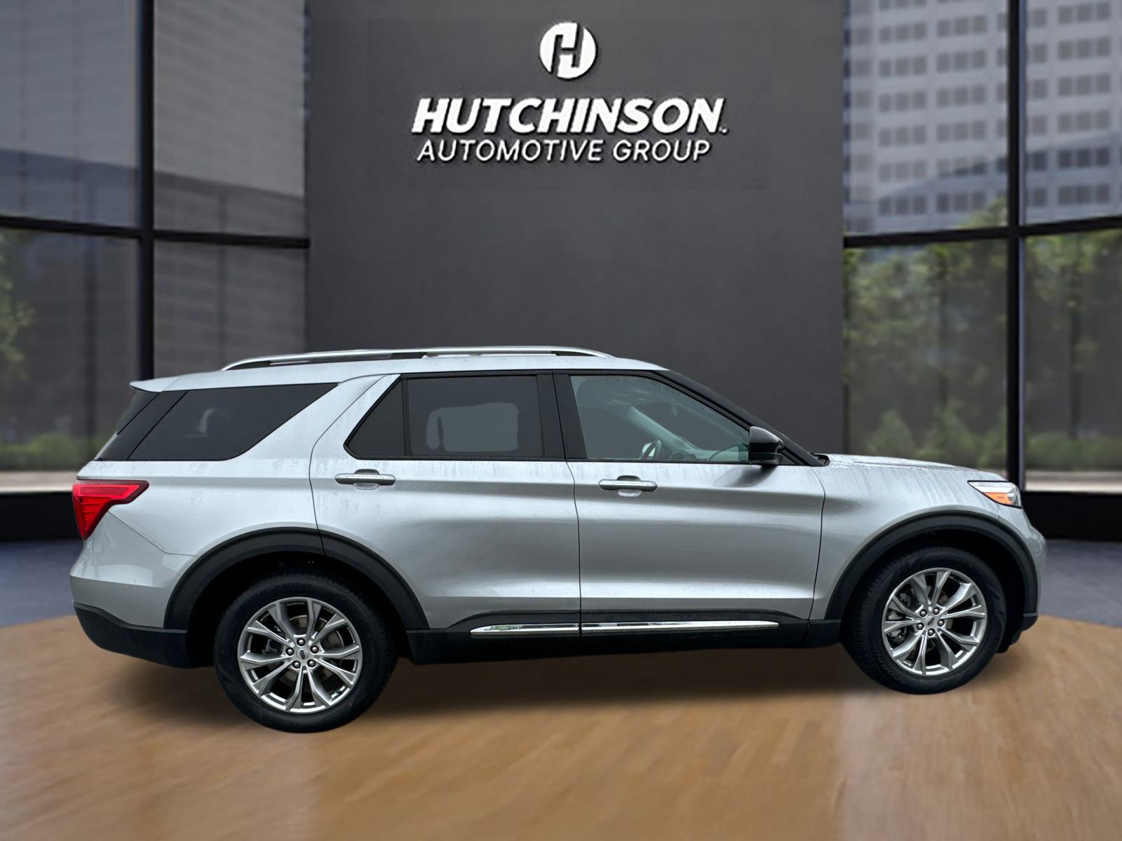 2022 Ford Explorer Limited 4