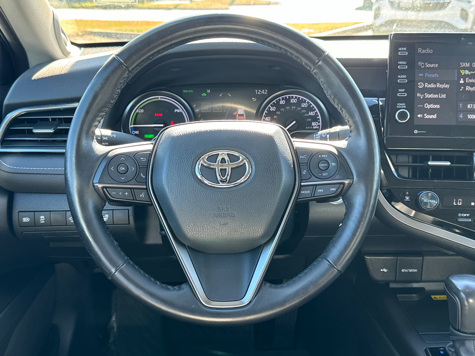 2022 Toyota Camry Hybrid XSE 24