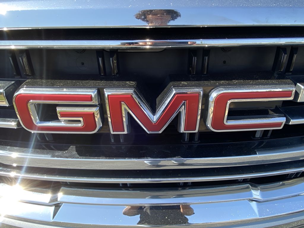 2023 GMC Yukon SLT 13