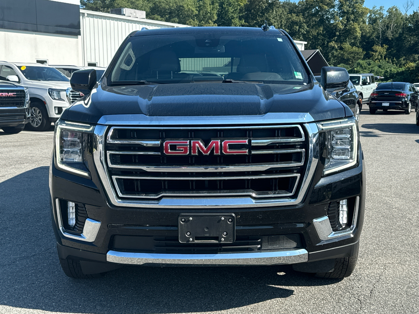 2023 GMC Yukon XL SLT 2