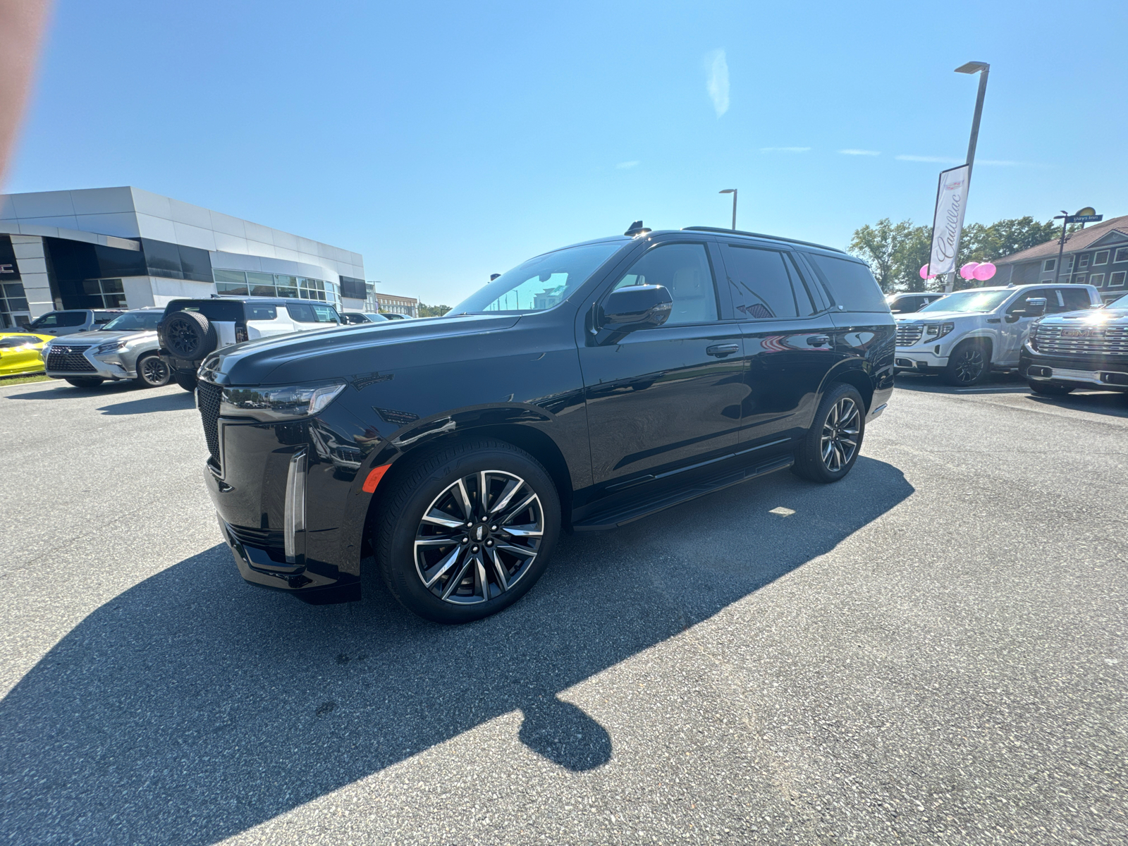 2023 Cadillac Escalade Sport Platinum 1