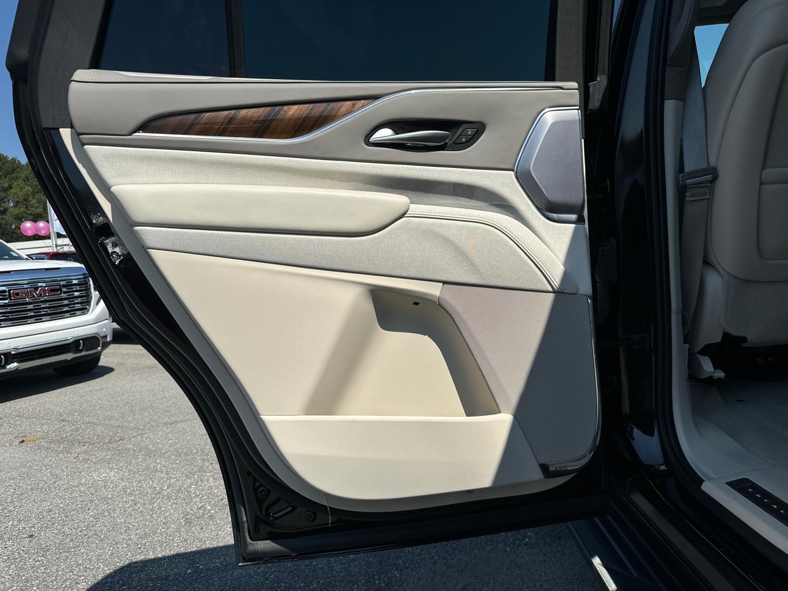 2023 Cadillac Escalade Sport Platinum 13