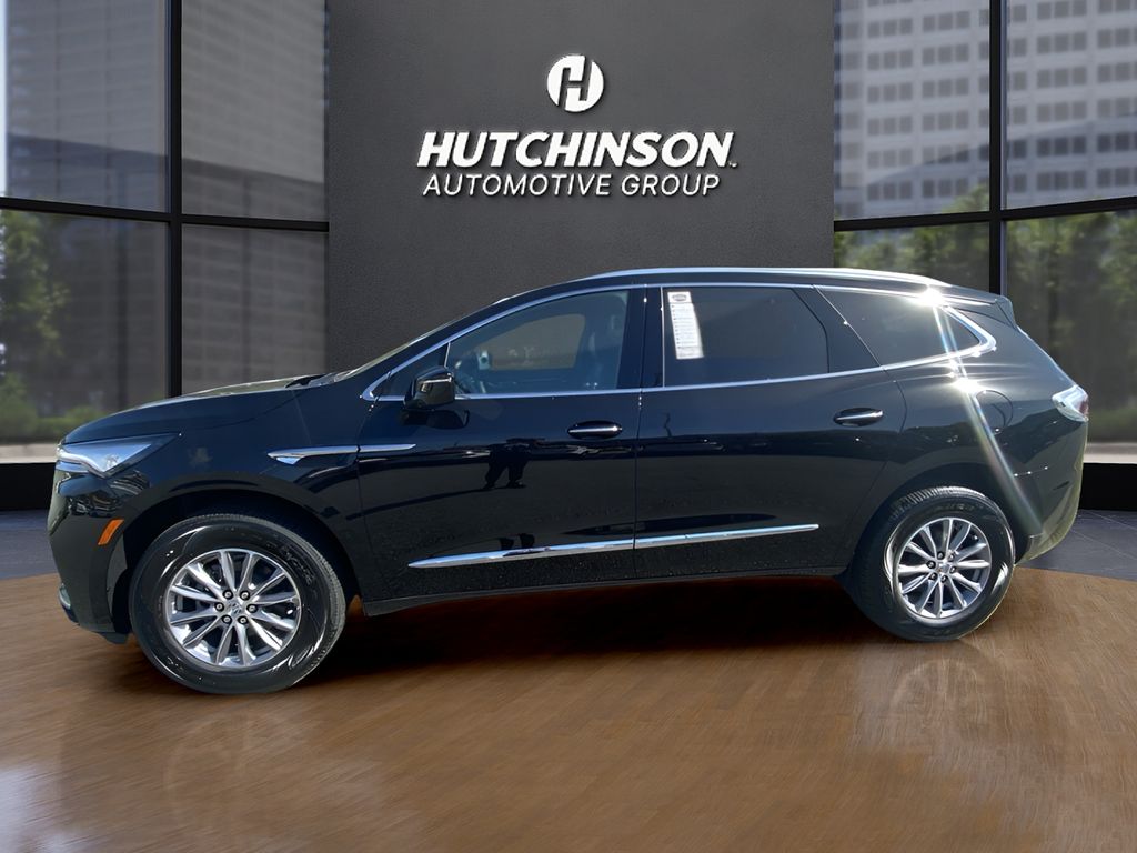 2024 Buick Enclave Essence 2