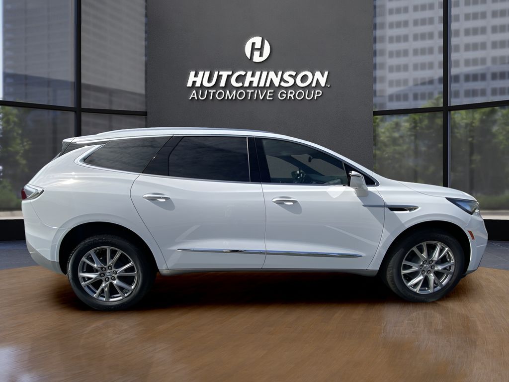 2024 Buick Enclave Essence 12