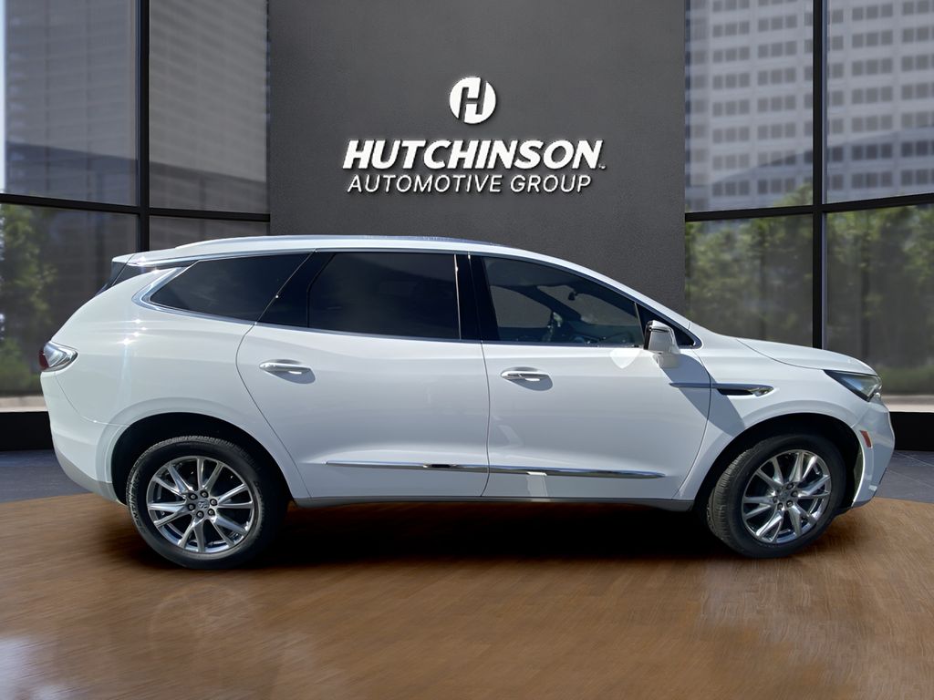 2024 Buick Enclave Essence 13