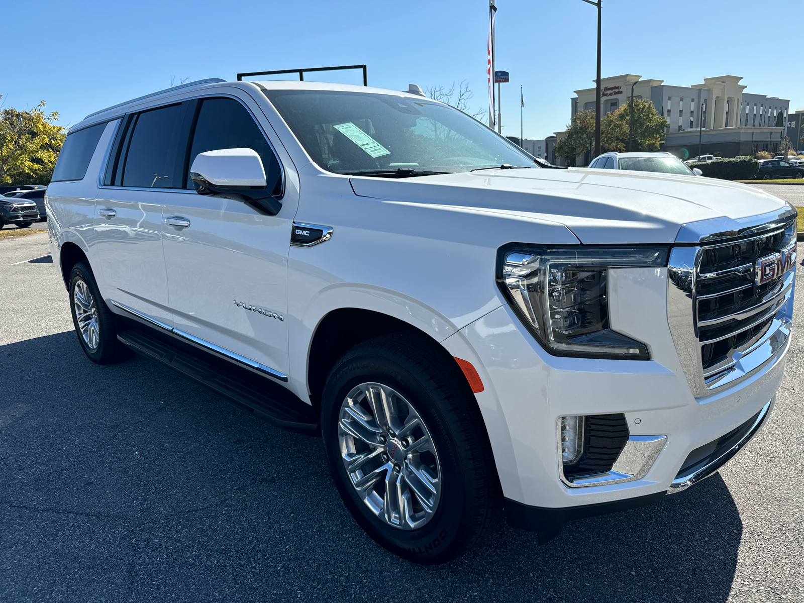 2024 GMC Yukon XL SLT 3