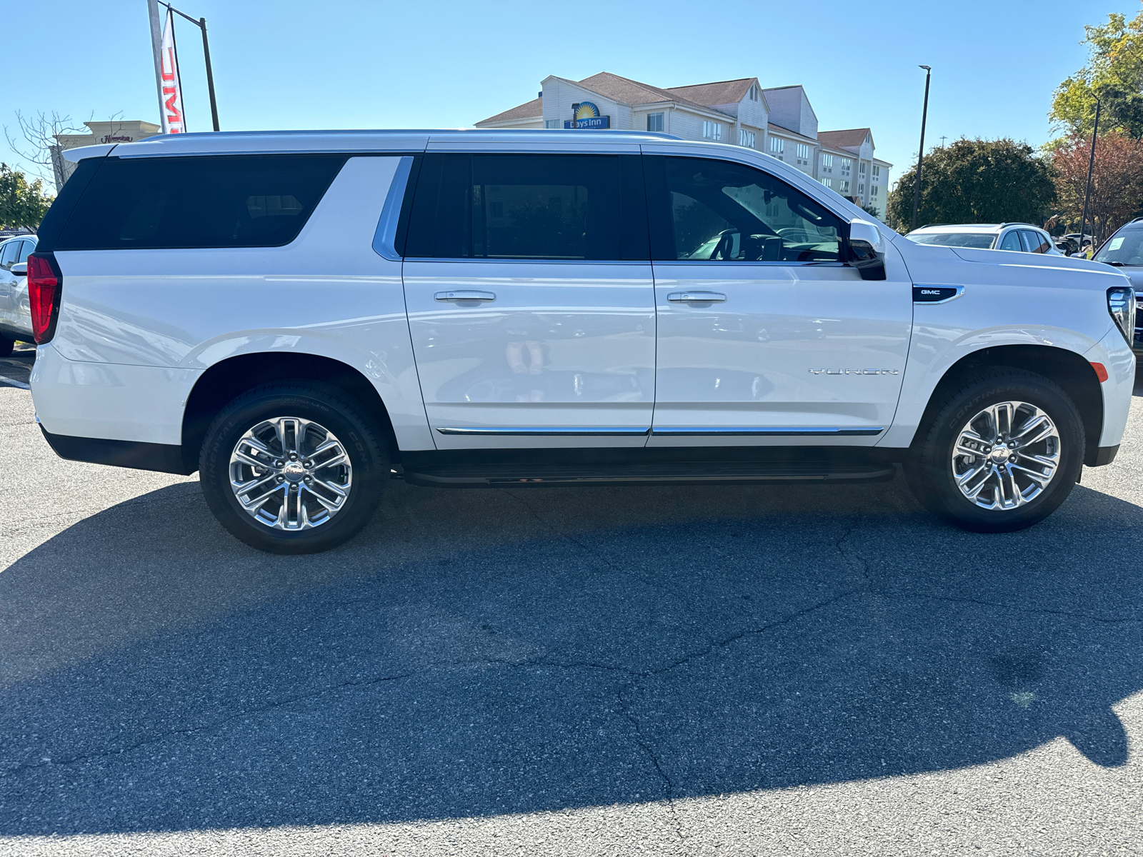 2024 GMC Yukon XL SLT 4