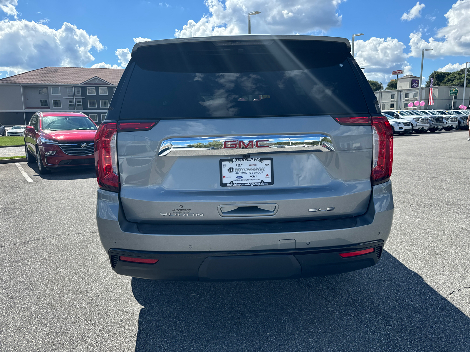 2024 GMC Yukon SLE 6