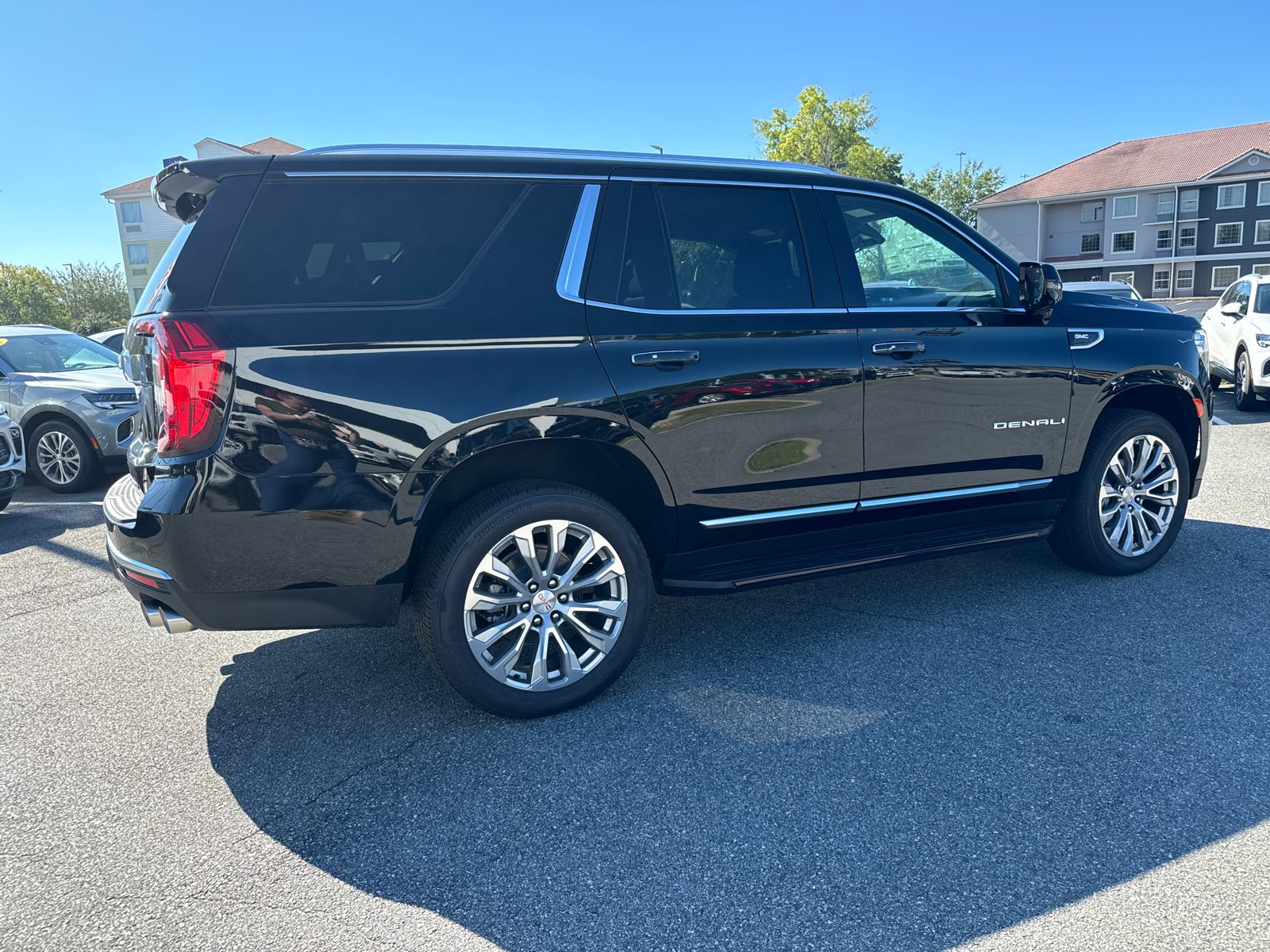 2024 GMC Yukon Denali 5