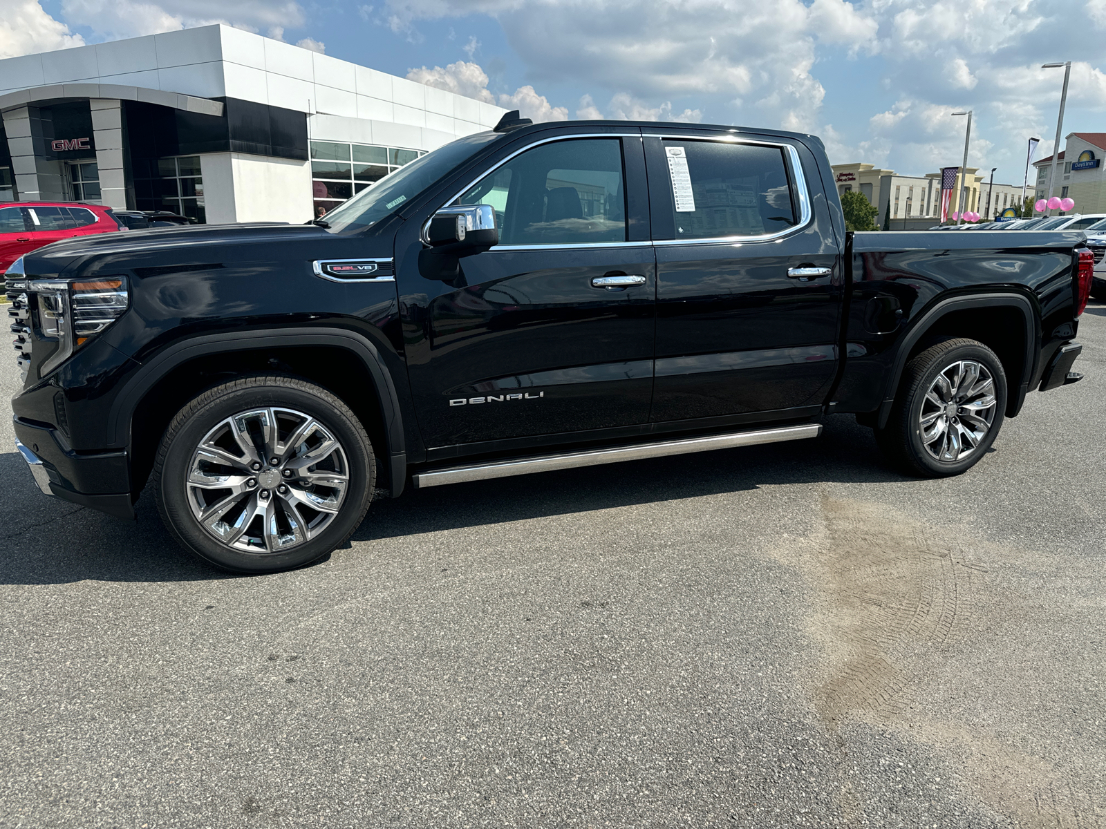 2024 GMC Sierra 1500 Denali 1