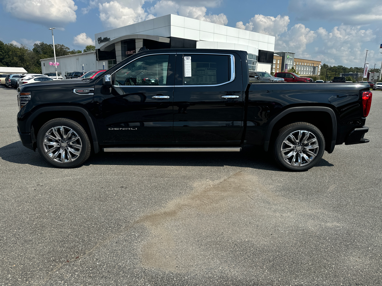 2024 GMC Sierra 1500 Denali 8