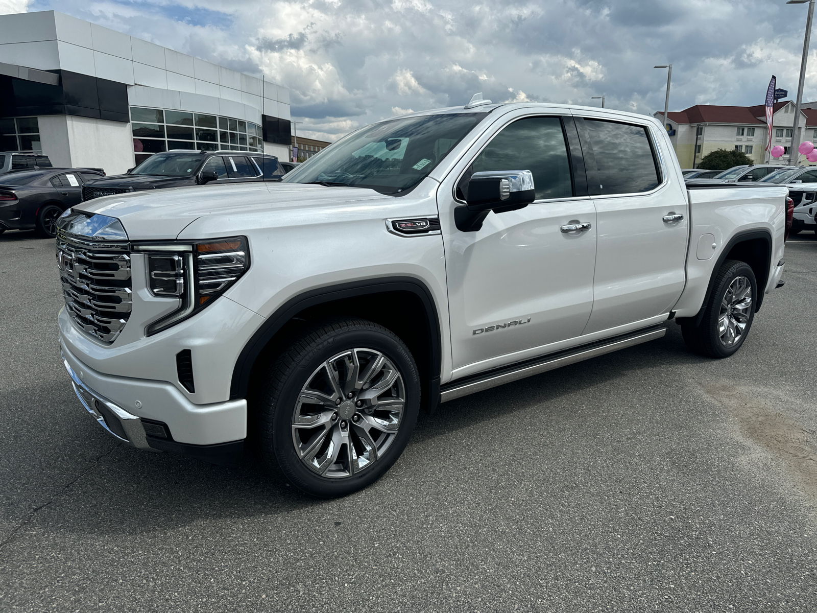 2024 GMC Sierra 1500 Denali 1