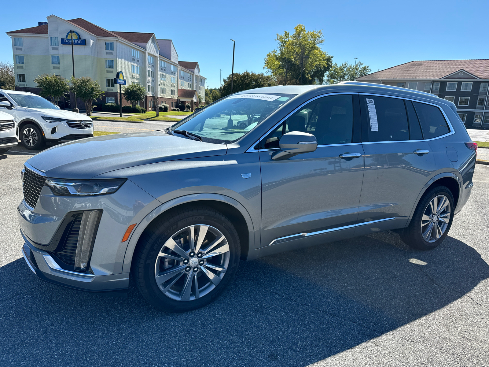 2024 Cadillac XT6 Premium Luxury 1