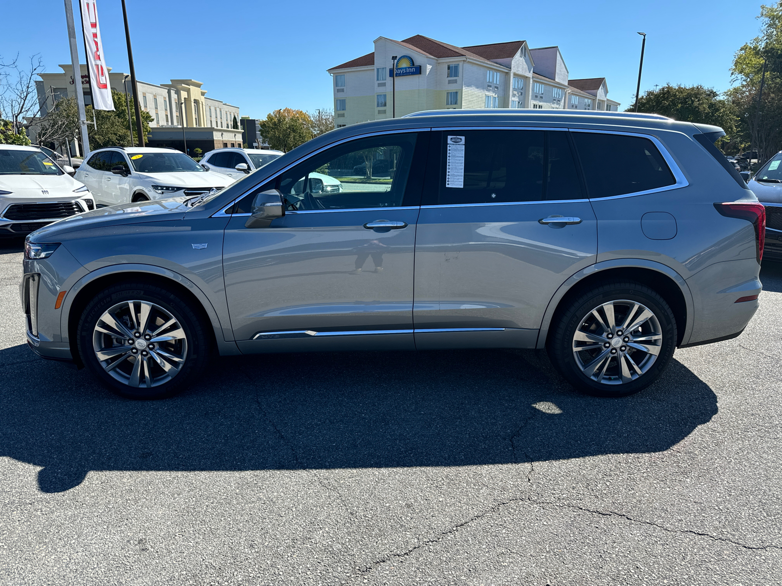 2024 Cadillac XT6 Premium Luxury 8