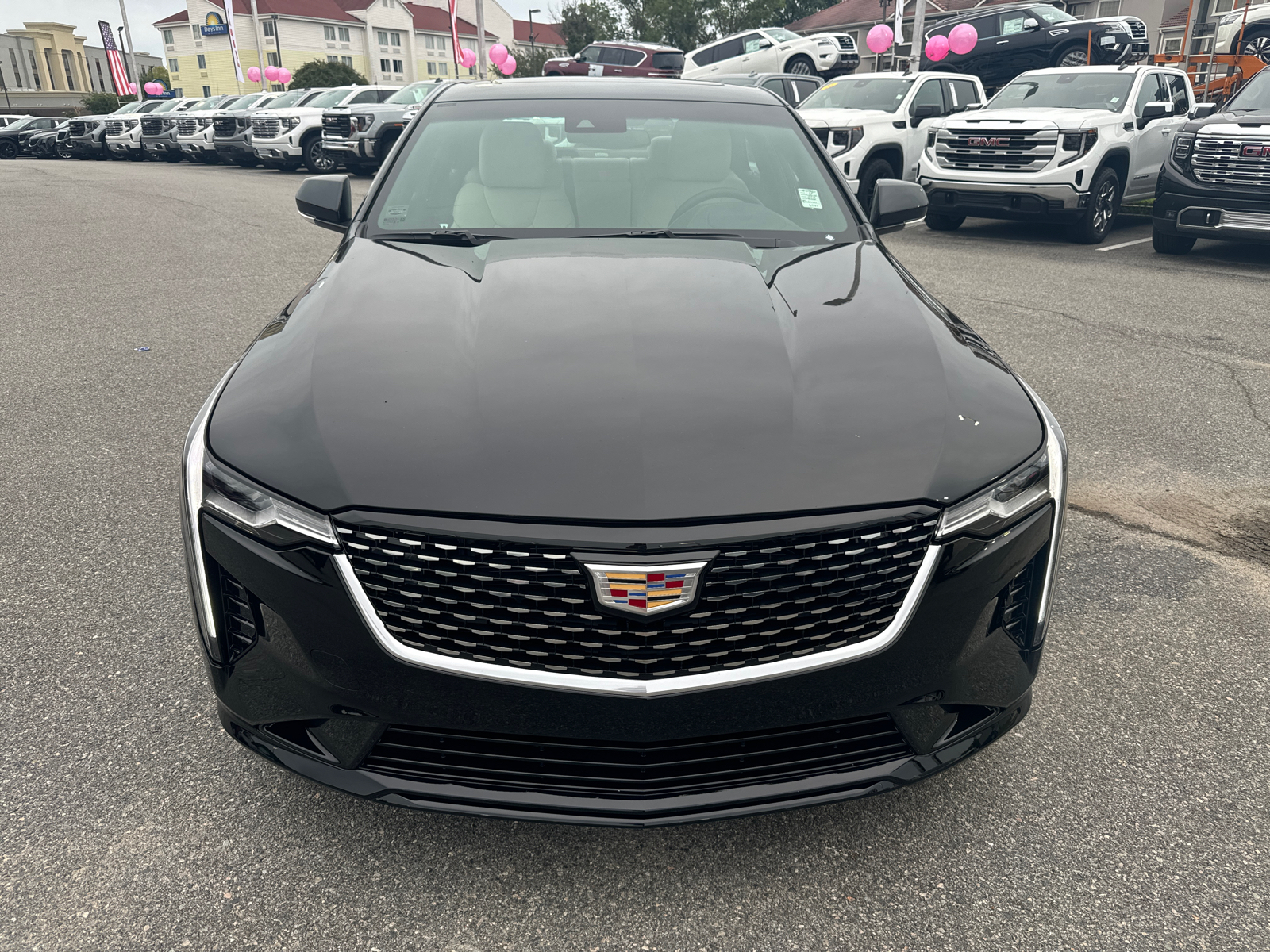 2025 Cadillac CT4 Luxury 2