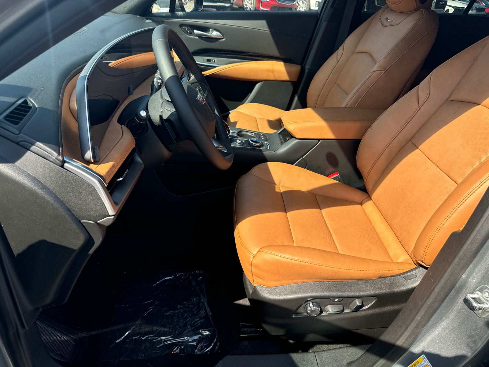 2025 Cadillac XT4 Premium Luxury 9