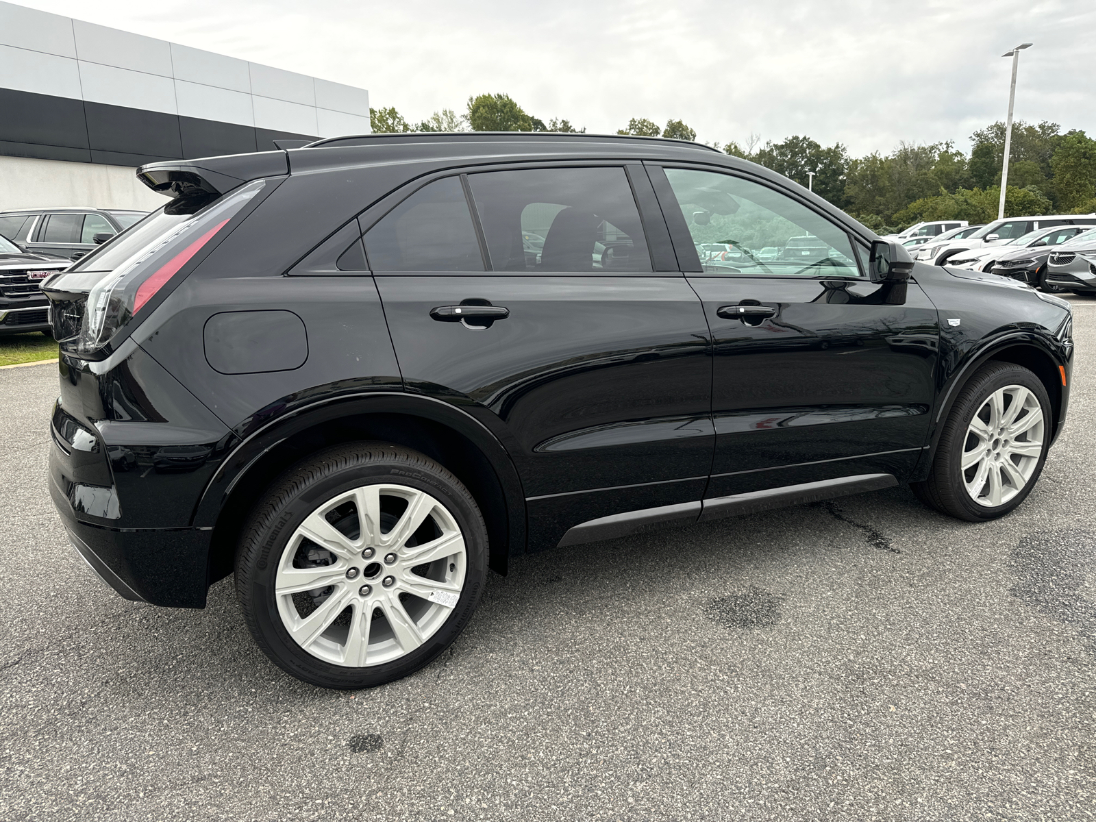 2025 Cadillac XT4 Sport 5