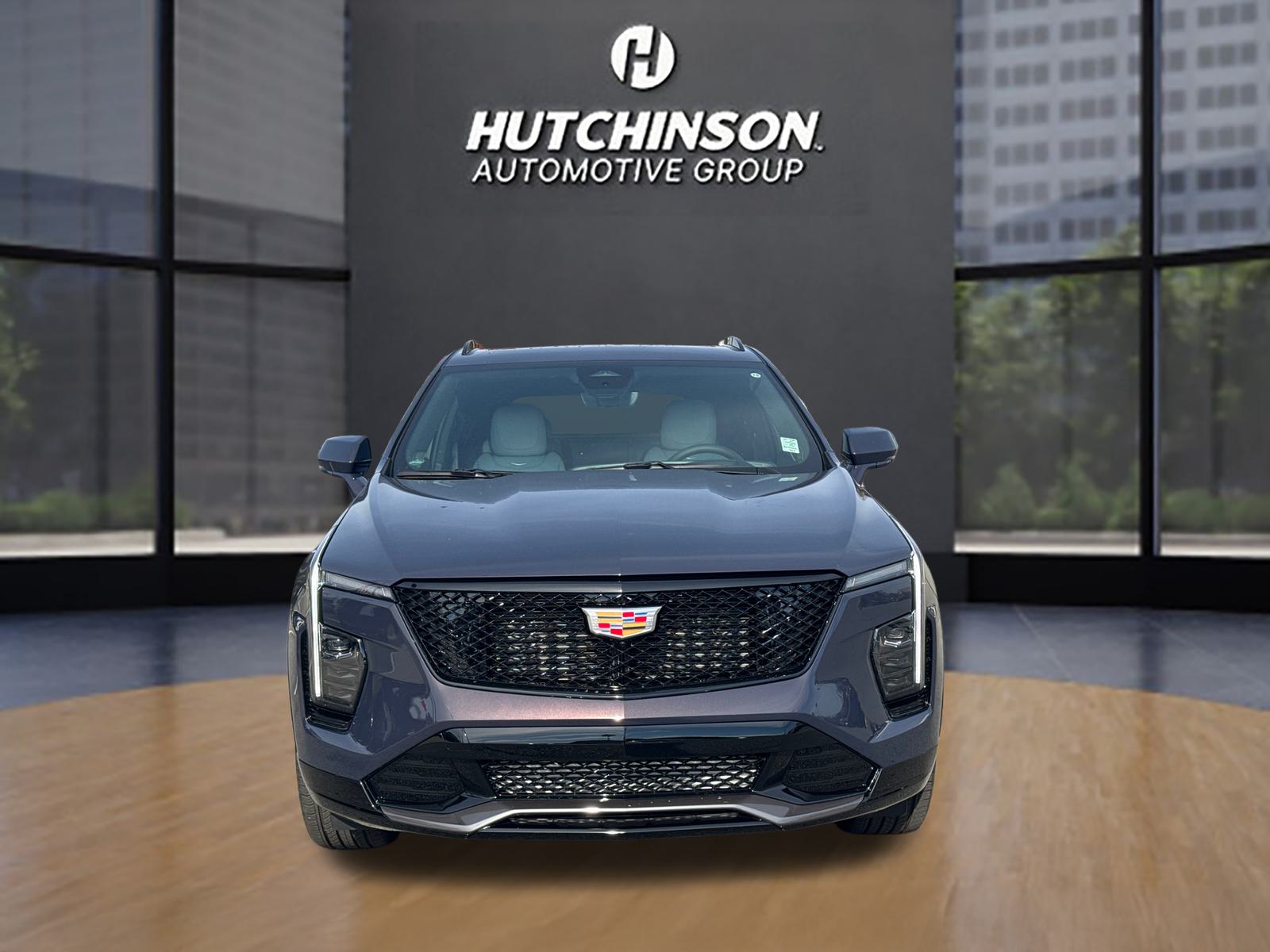 2025 Cadillac XT4 Sport 8