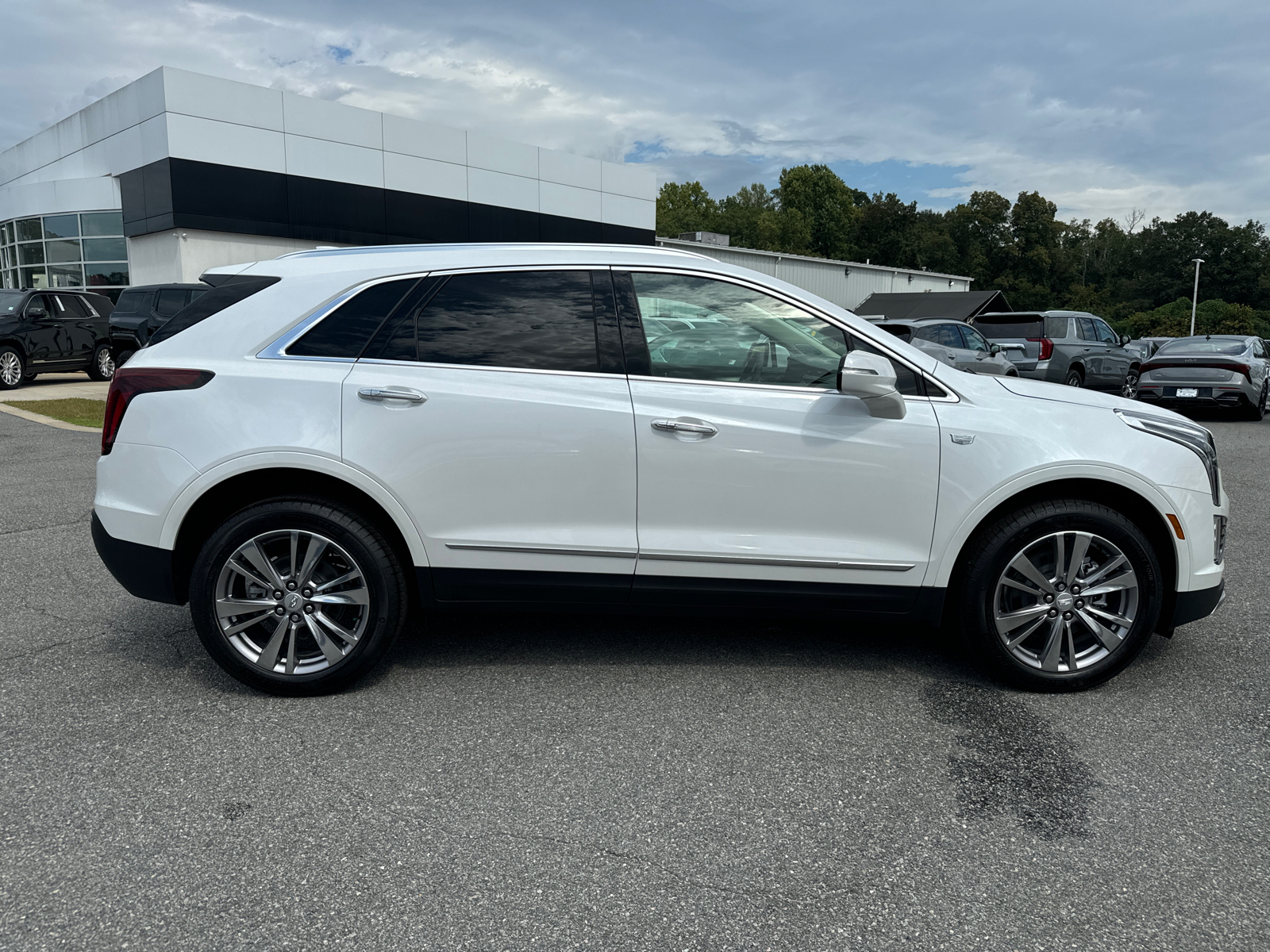 2025 Cadillac XT5 Premium Luxury 4