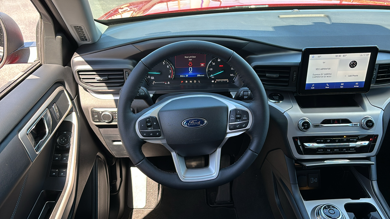 2024 Ford Explorer XLT 14