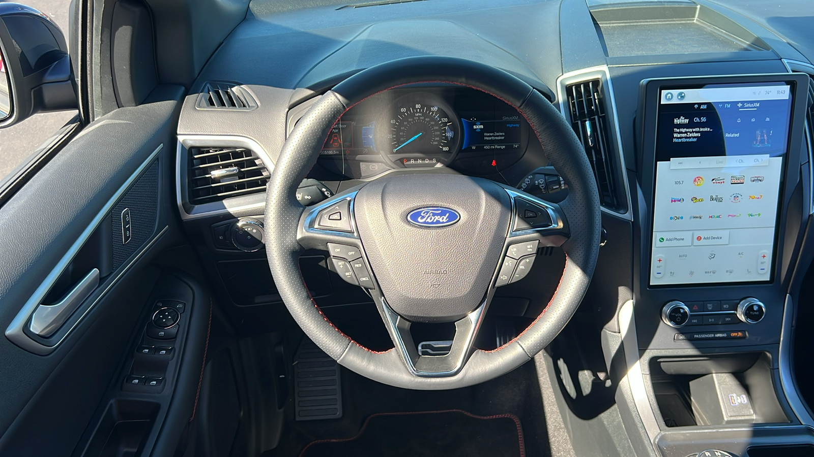 2024 Ford Edge ST-Line 11