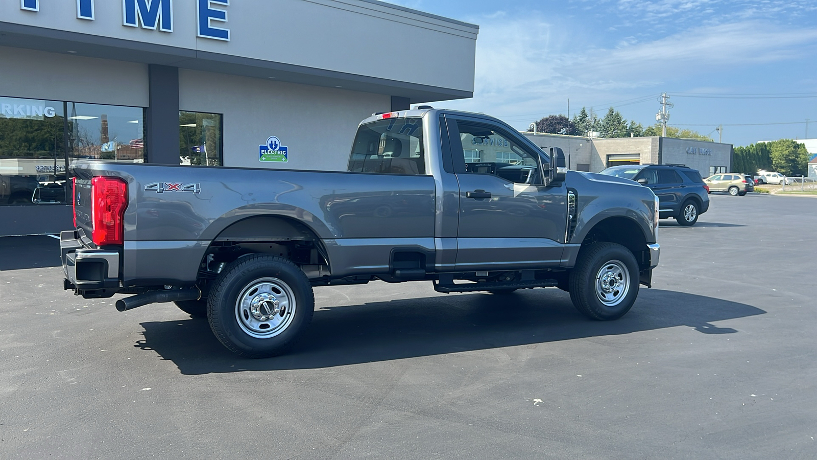 2024 Ford Super Duty F-250 SRW XL 3