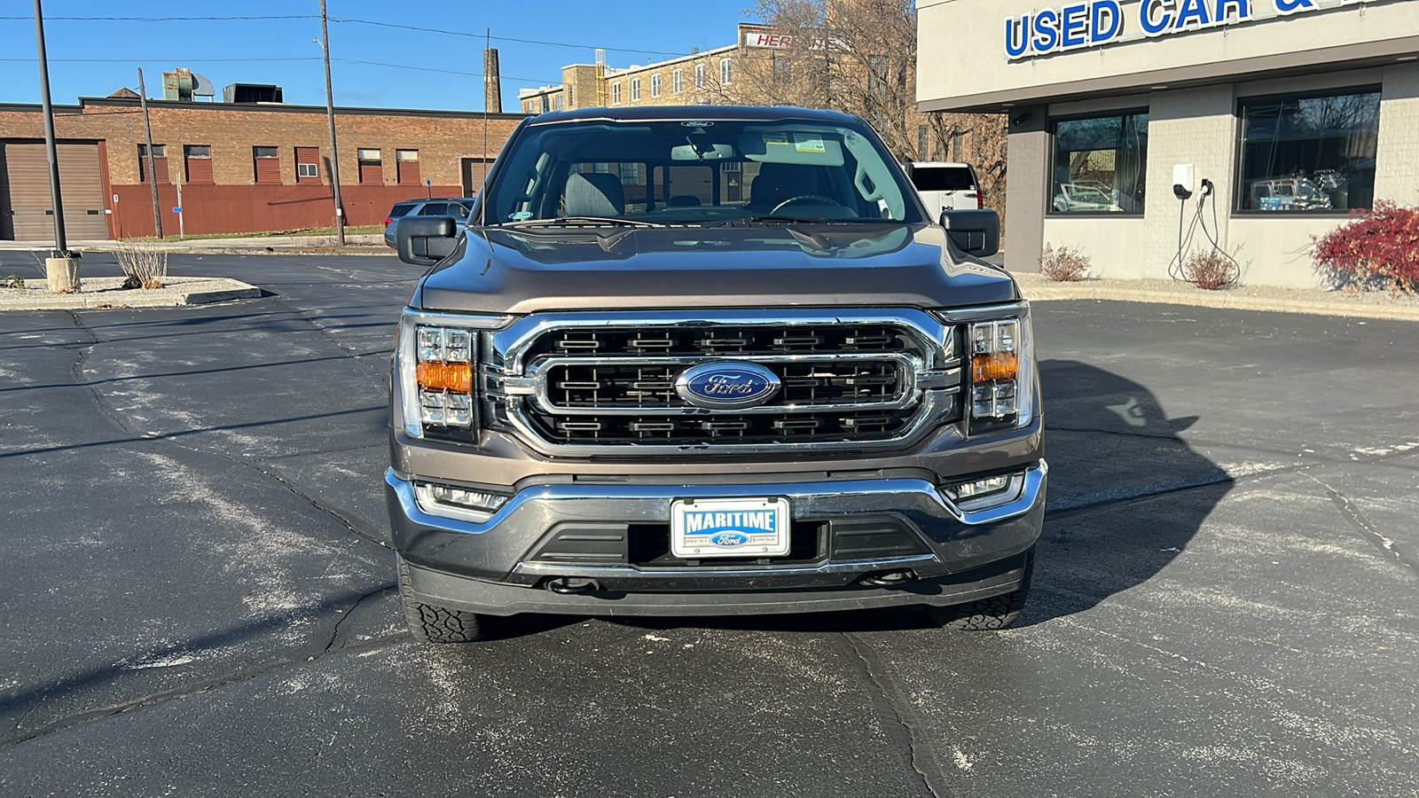 2022 Ford F-150 XLT 2