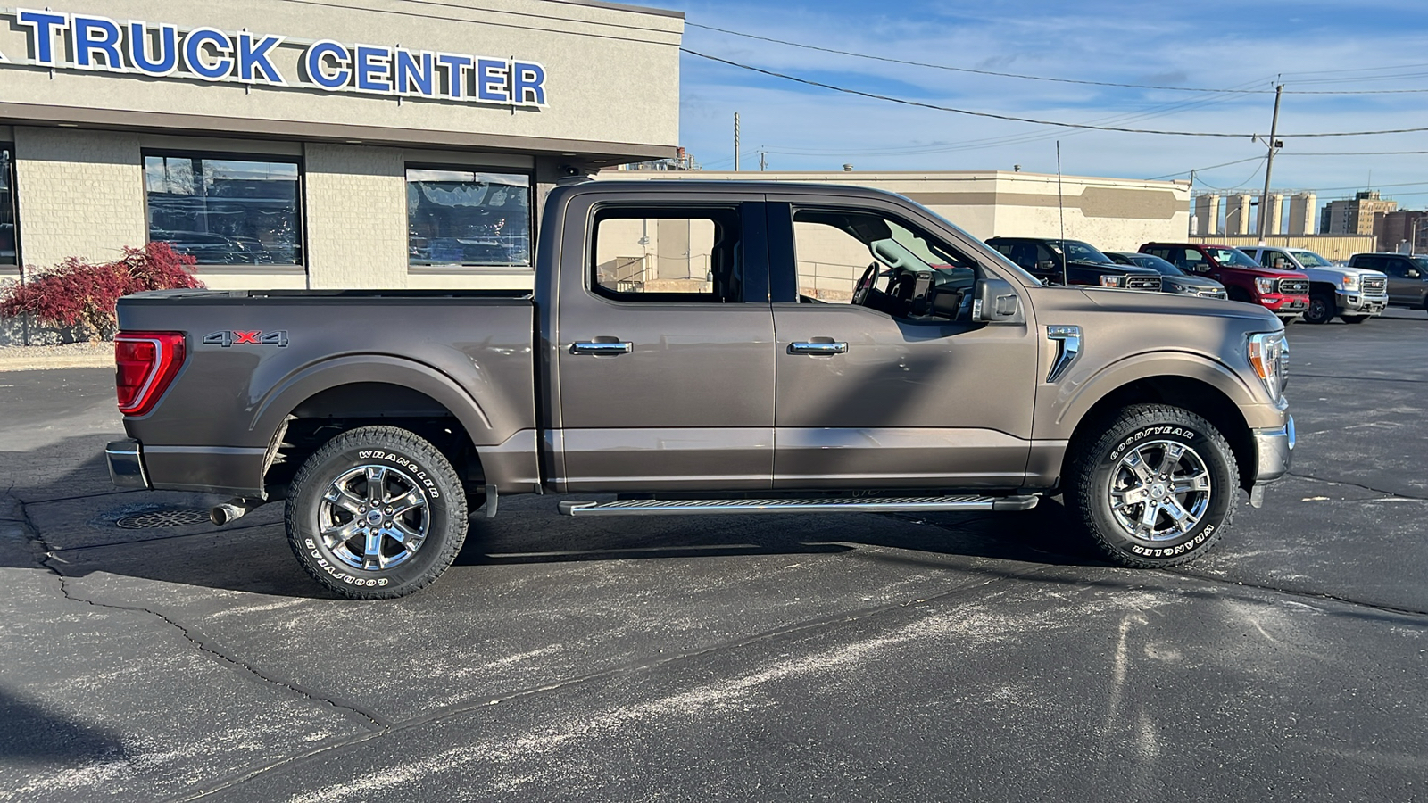 2022 Ford F-150 XLT 4