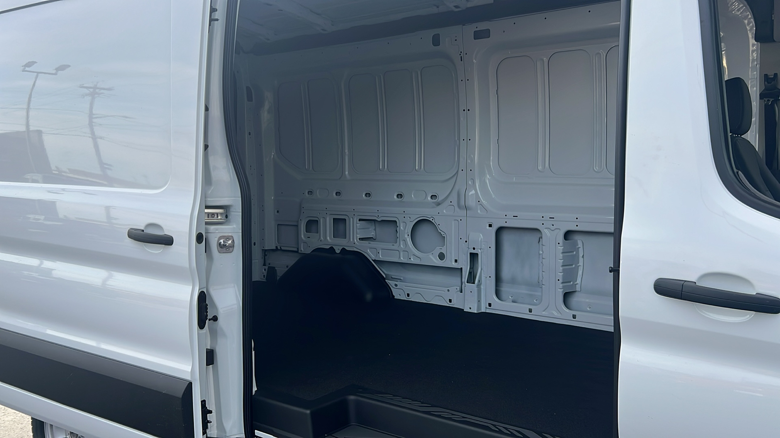 2024 Ford Transit Cargo Van  27