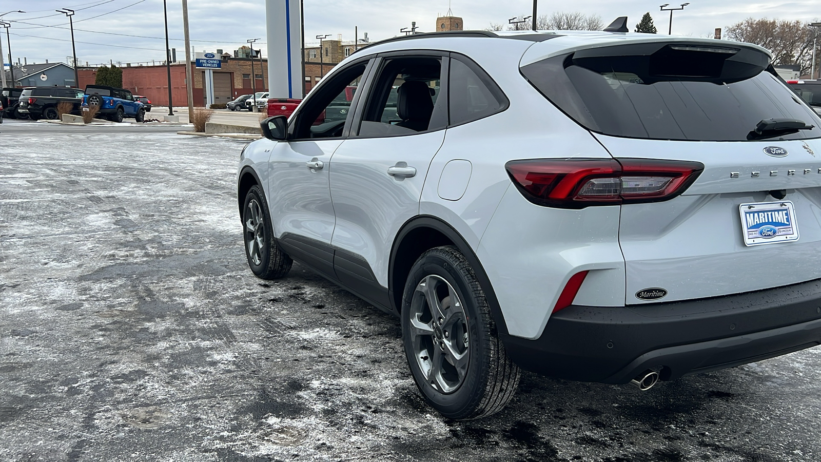 2025 Ford Escape ST-Line 7