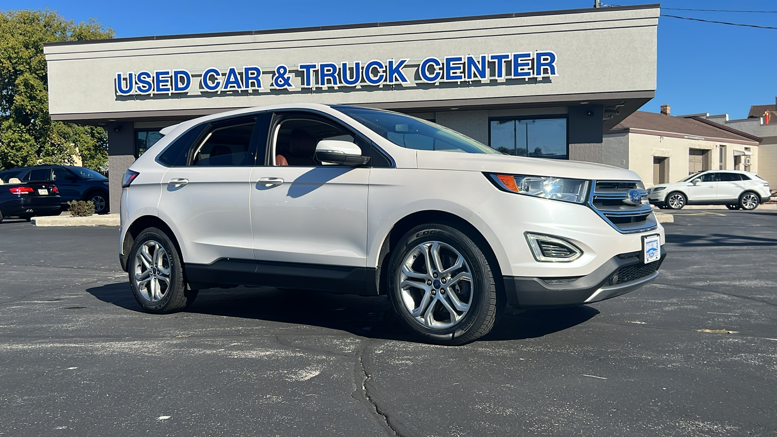 2015 Ford Edge Titanium 1