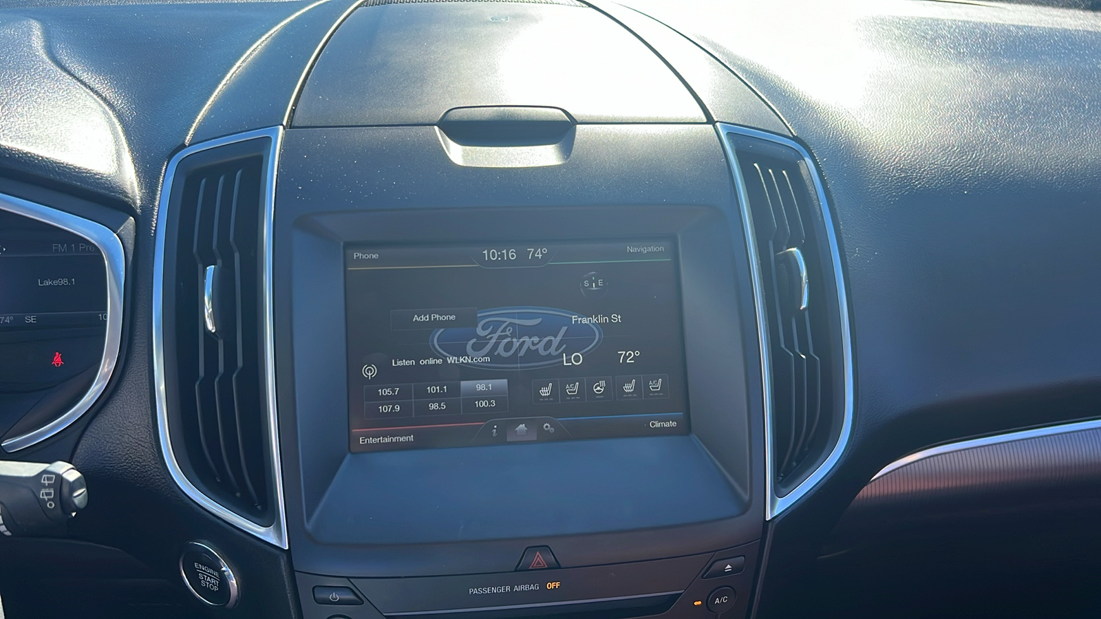 2015 Ford Edge Titanium 16