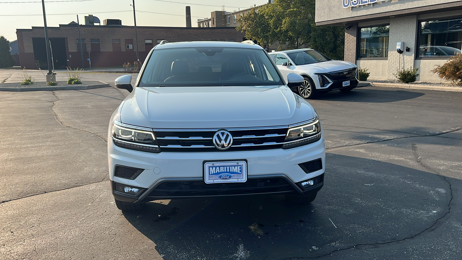 2018 Volkswagen Tiguan SEL Premium 2