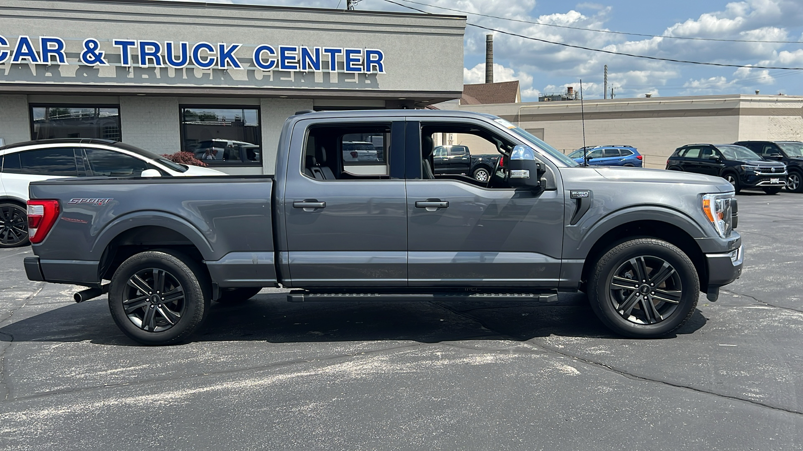 2021 Ford F-150 LARIAT 2