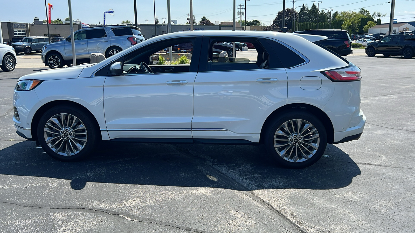 2021 Ford Edge Titanium 6