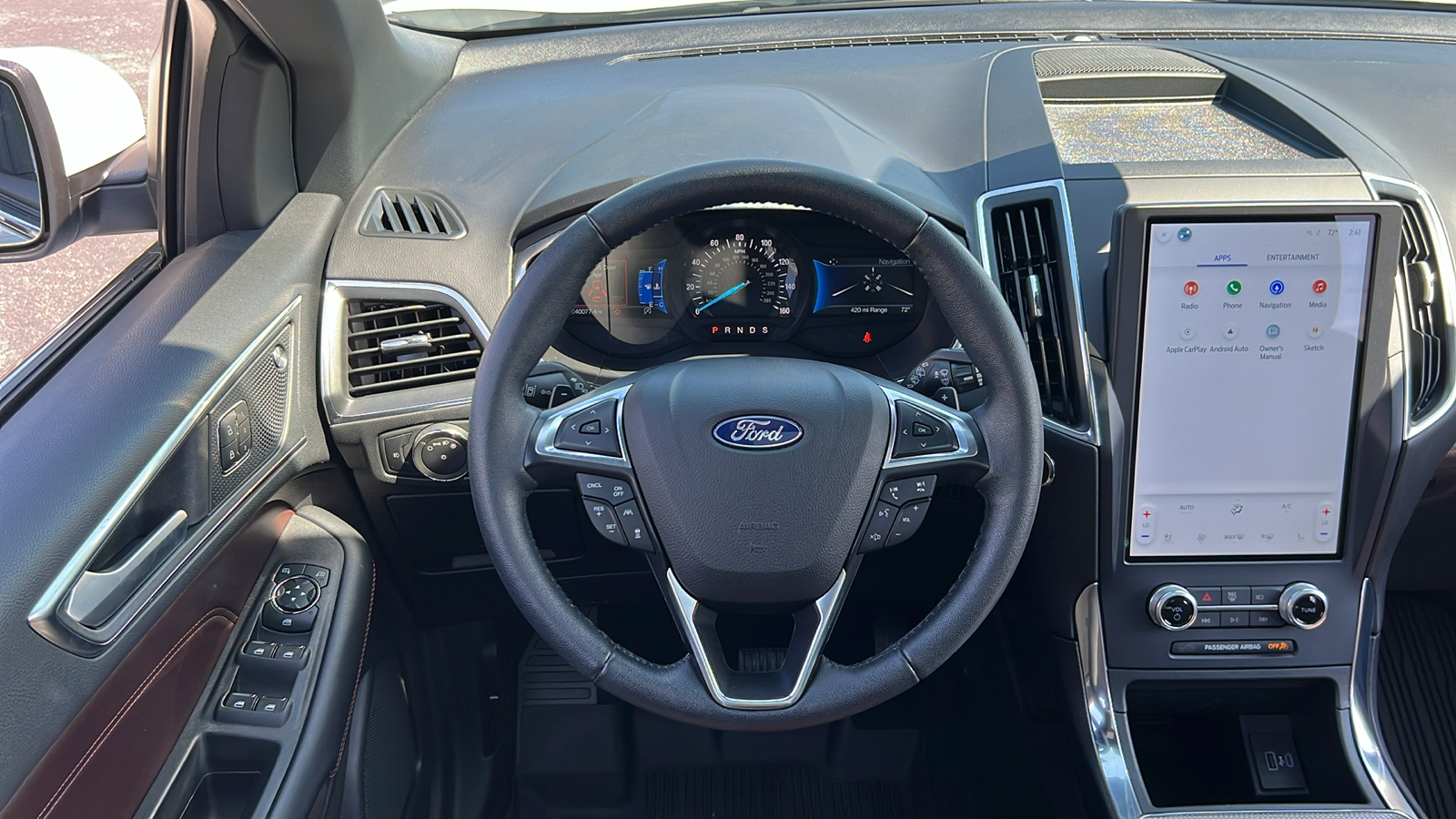 2021 Ford Edge Titanium 9