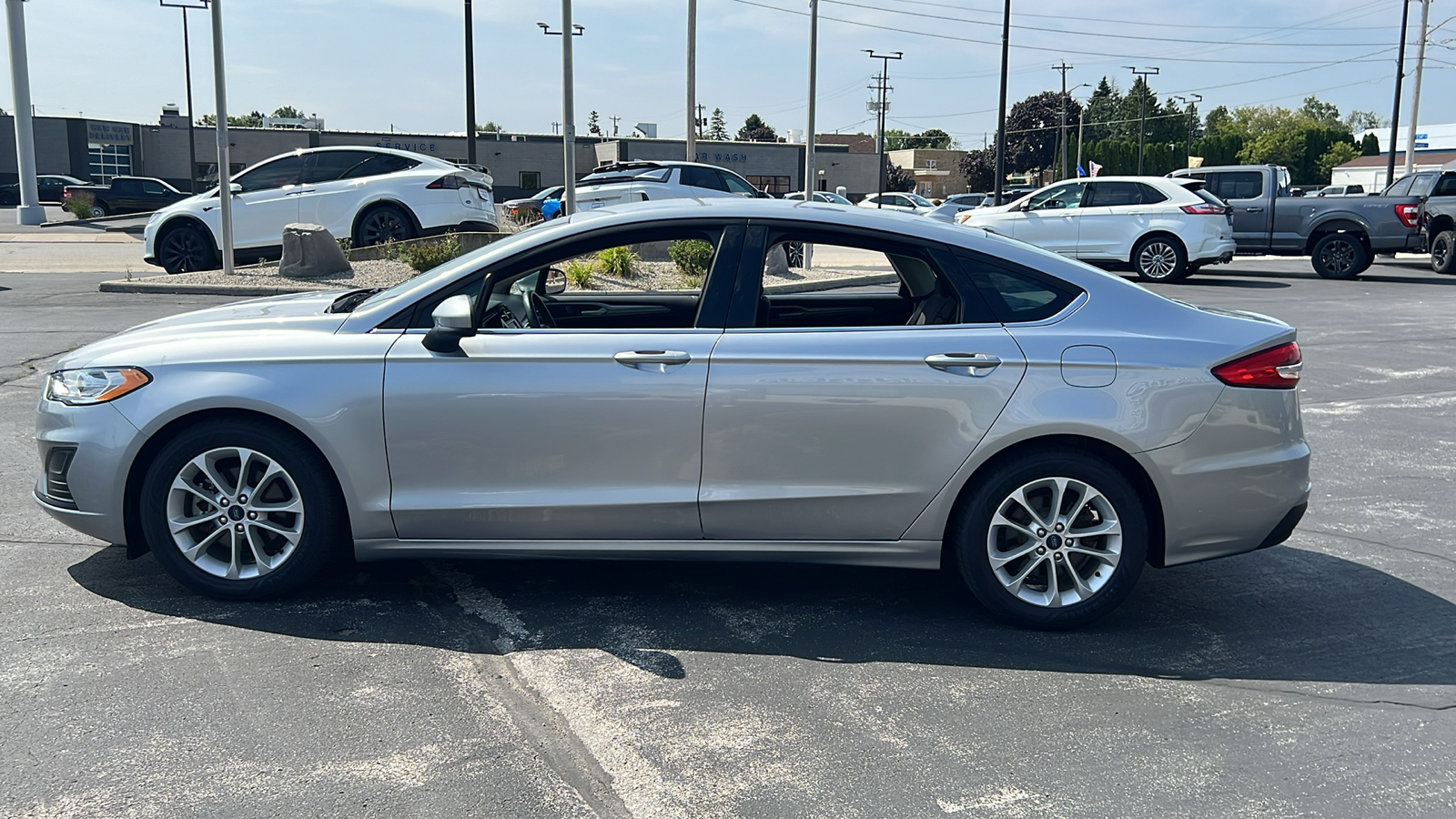 2020 Ford Fusion SE 6